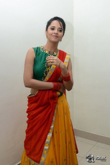 Anasuya-at-Soggade-Chinni-Nayana-Movie-Audio-Launch